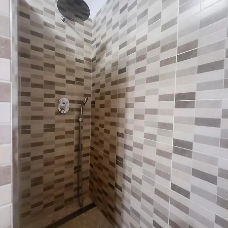 Golf Orange Eagle Apartment